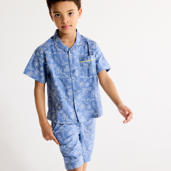 شورت برمودا بطبعة باللون الأزرق للأولاد